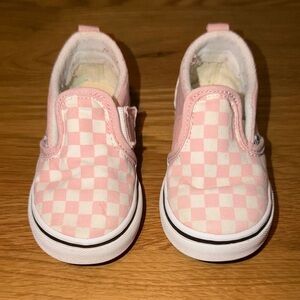 Pink Checkered Kids Slip-On Velcro Shoes